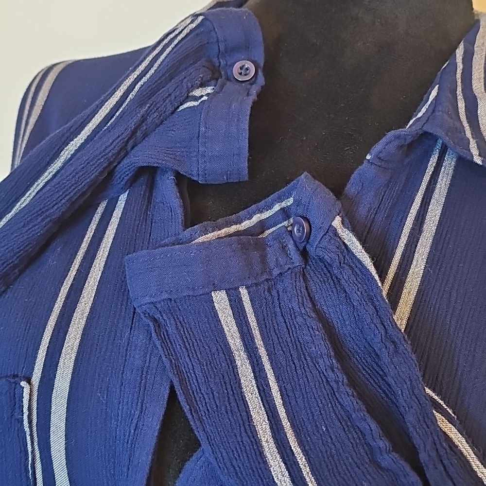 cloth & stone Navy and White Vertical Stripe Button-Down Flowy Tunic Shirt Top - Picture 5 of 9